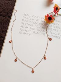 Minimal Flower Necklace| Perfect for Daily wear Minimal Flower Necklace| Perfect for Daily wear